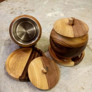 Gelas Kayu Ramah Lingkungan